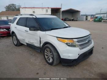  Salvage Ford Explorer