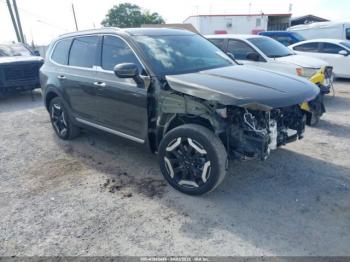  Salvage Kia Telluride