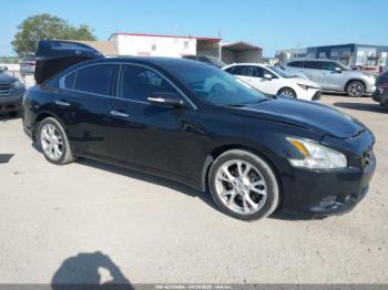  Salvage Nissan Maxima