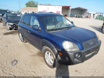 Salvage Hyundai TUCSON