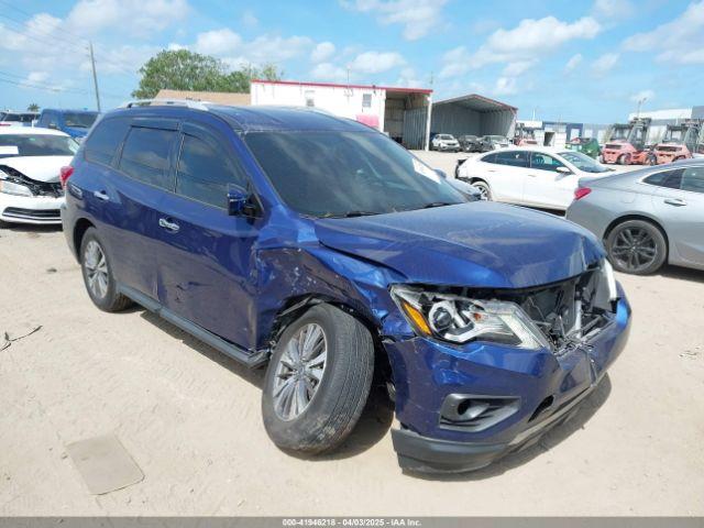 Salvage Nissan Pathfinder