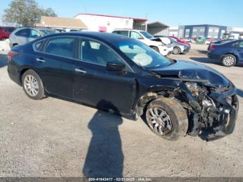  Salvage Nissan Altima