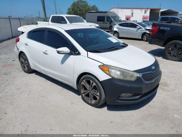  Salvage Kia Forte