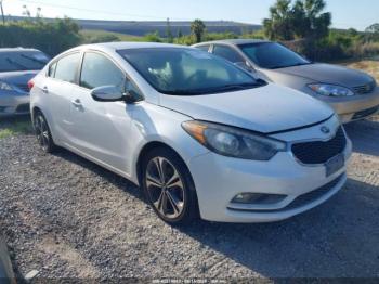  Salvage Kia Forte
