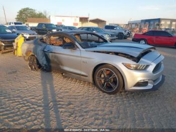  Salvage Ford Mustang