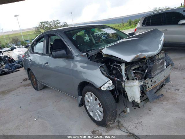  Salvage Nissan Versa