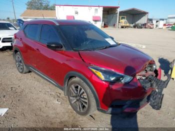  Salvage Nissan Kicks