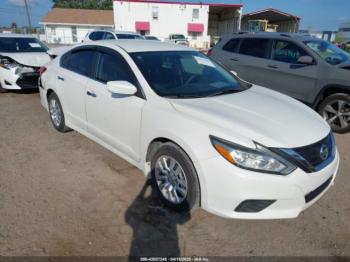  Salvage Nissan Altima