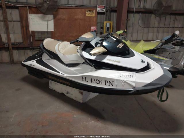  Salvage Yamaha Personal Watercraft