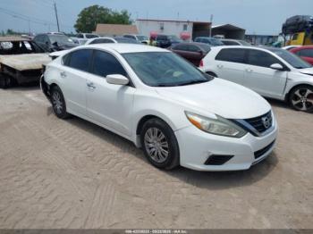  Salvage Nissan Altima