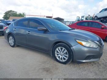  Salvage Nissan Altima