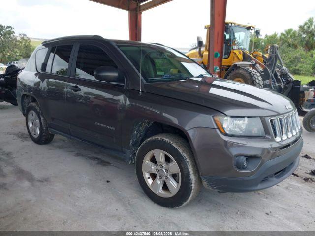  Salvage Jeep Compass