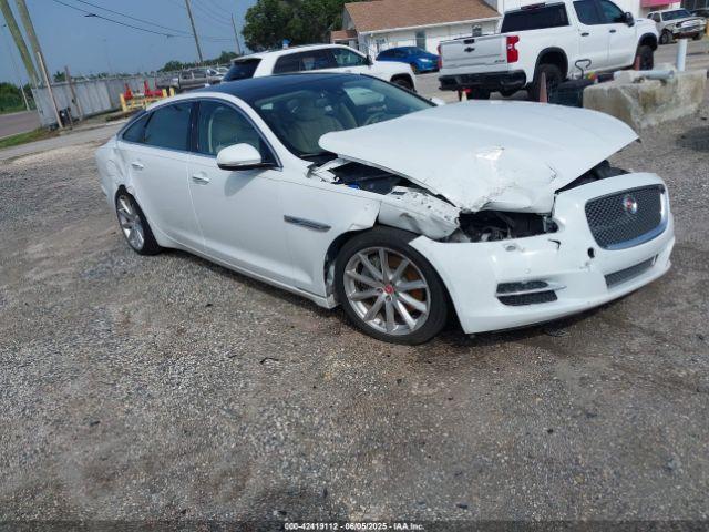  Salvage Jaguar XJ