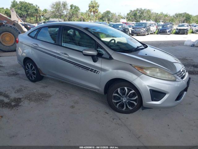  Salvage Ford Fiesta