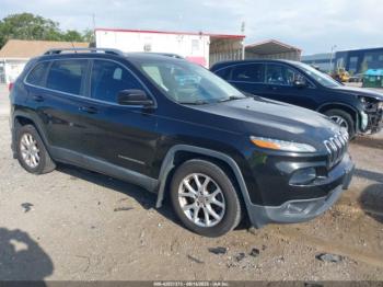  Salvage Jeep Cherokee