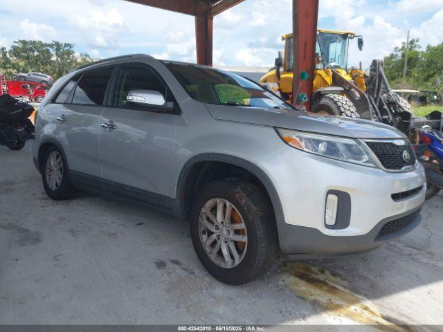  Salvage Kia Sorento