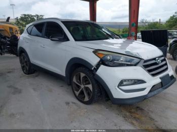 Salvage Hyundai TUCSON