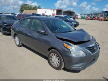  Salvage Nissan Versa