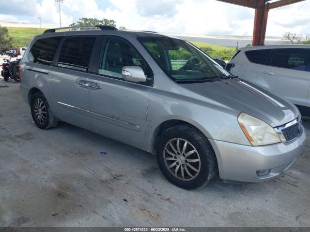  Salvage Kia Sedona