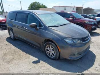  Salvage Chrysler Pacifica