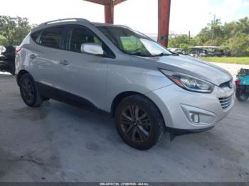  Salvage Hyundai TUCSON