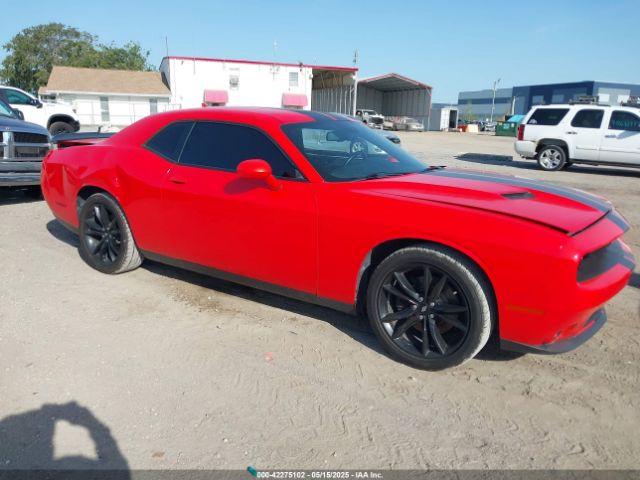  Salvage Dodge Challenger