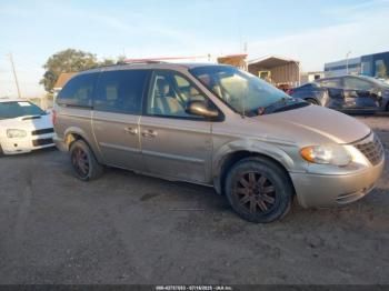  Salvage Chrysler Town & Country