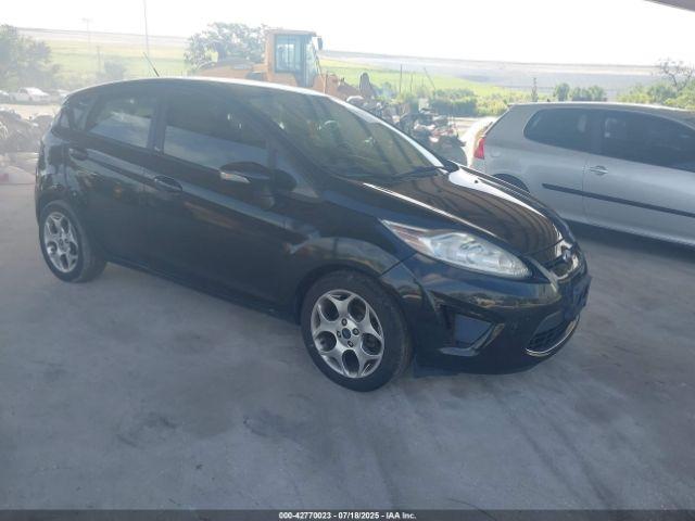  Salvage Ford Fiesta