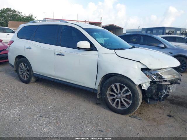  Salvage Nissan Pathfinder