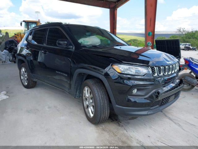  Salvage Jeep Compass