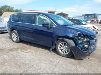  Salvage Chrysler Pacifica