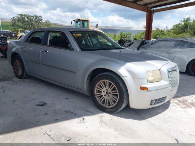  Salvage Chrysler 300