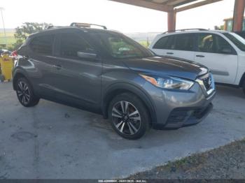  Salvage Nissan Kicks