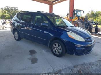  Salvage Toyota Sienna