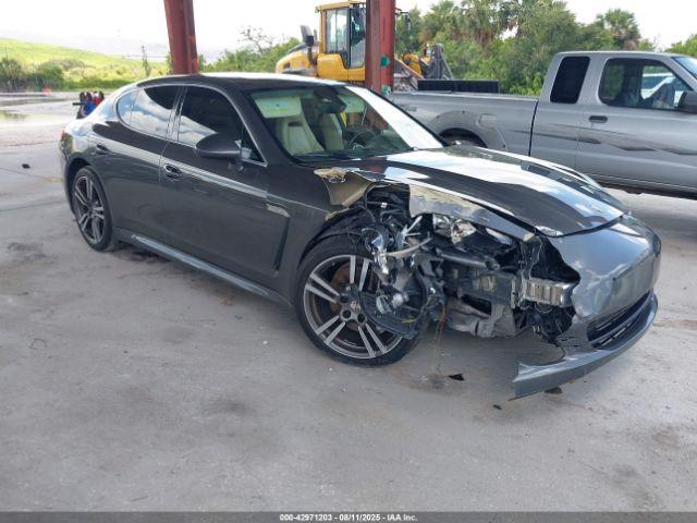  Salvage Porsche Panamera