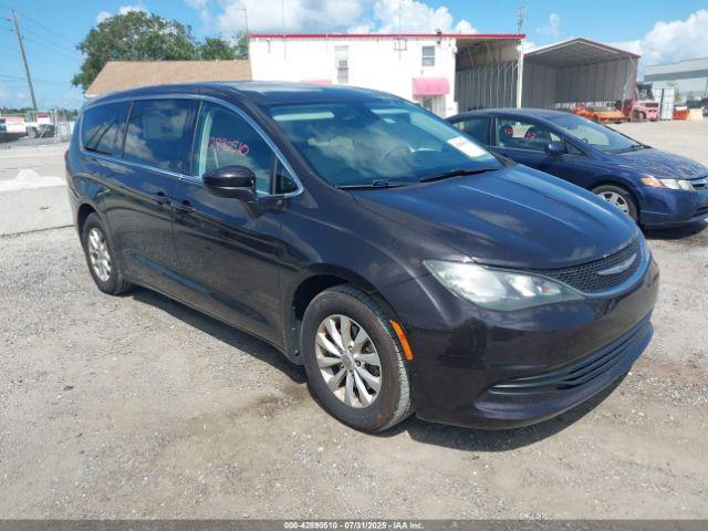  Salvage Chrysler Pacifica