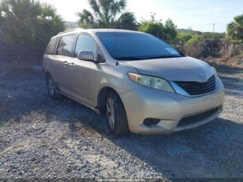  Salvage Toyota Sienna