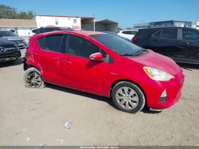  Salvage Toyota Prius c