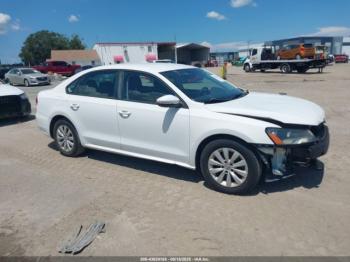  Salvage Volkswagen Passat