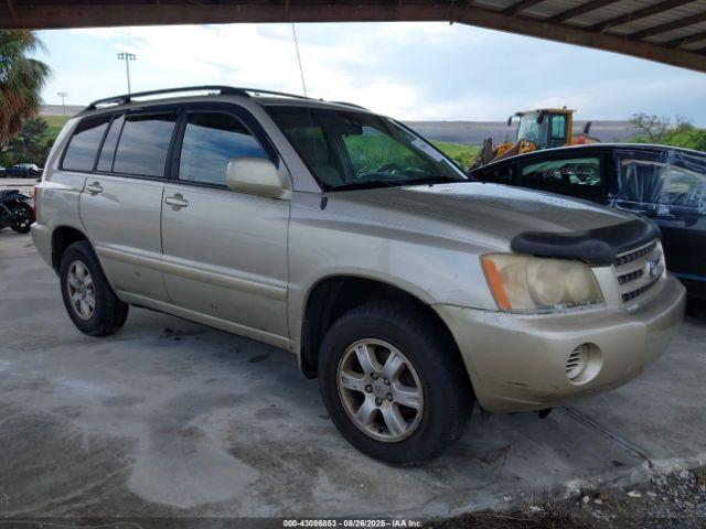  Salvage Toyota Highlander