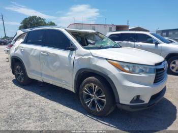  Salvage Toyota Highlander