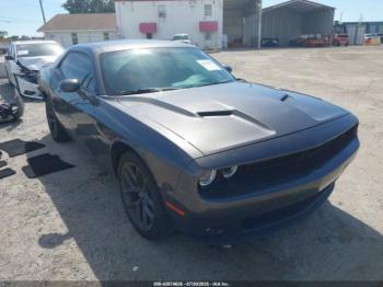  Salvage Dodge Challenger