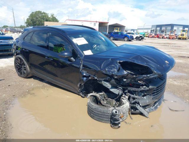  Salvage Porsche Macan