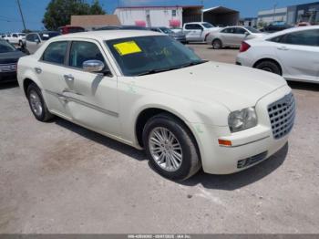  Salvage Chrysler 300