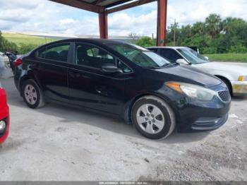  Salvage Kia Forte