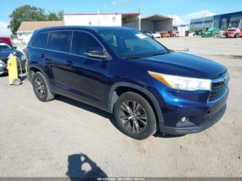  Salvage Toyota Highlander