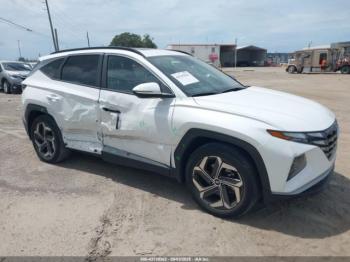  Salvage Hyundai TUCSON