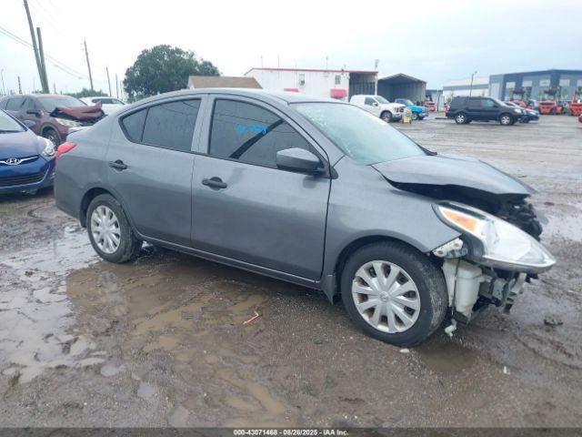  Salvage Nissan Versa