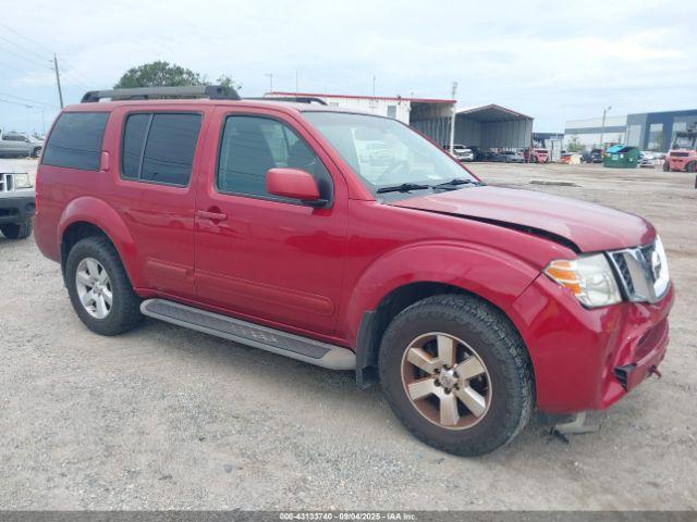  Salvage Nissan Pathfinder