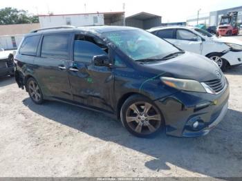  Salvage Toyota Sienna